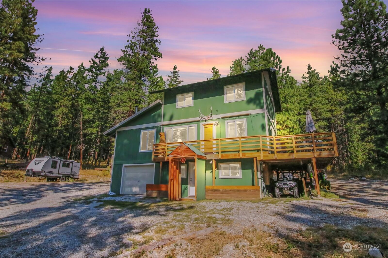Property Photo:  25810  Bridle Lane  WA 98826 