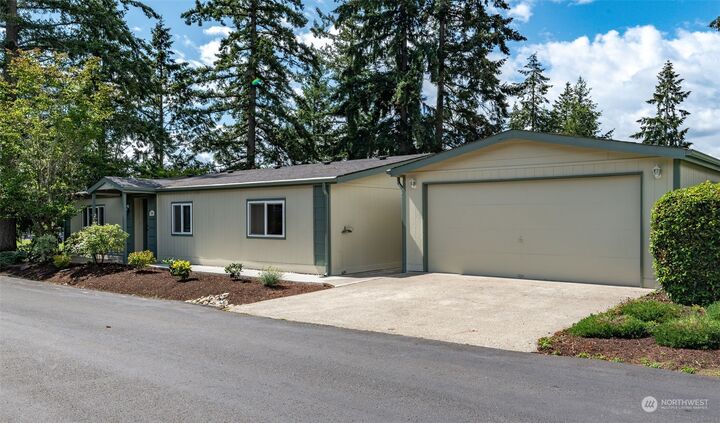 Property Photo:  1754 NE Mesford Road 10  WA 98370