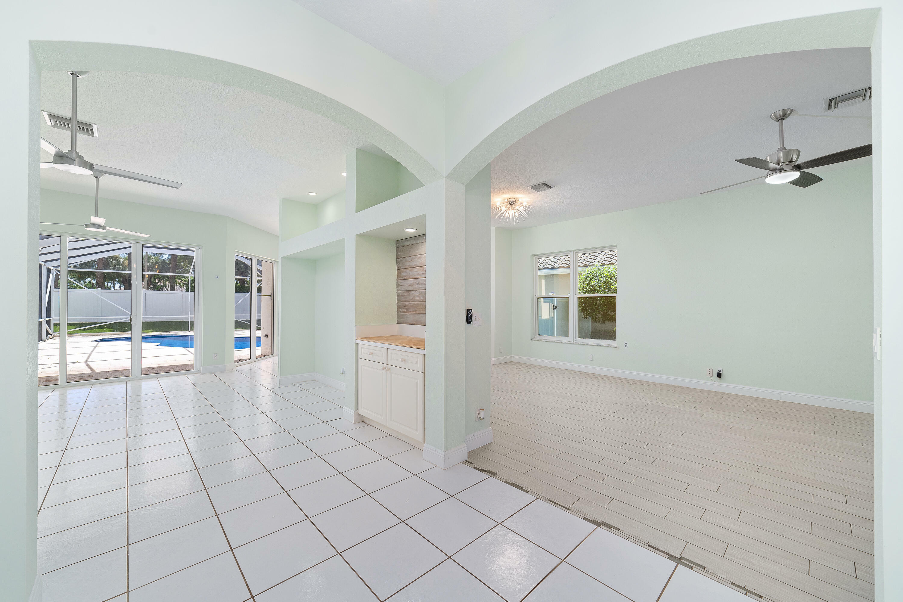 Property Photo:  6344 Hatteras Club Drive  FL 33463 