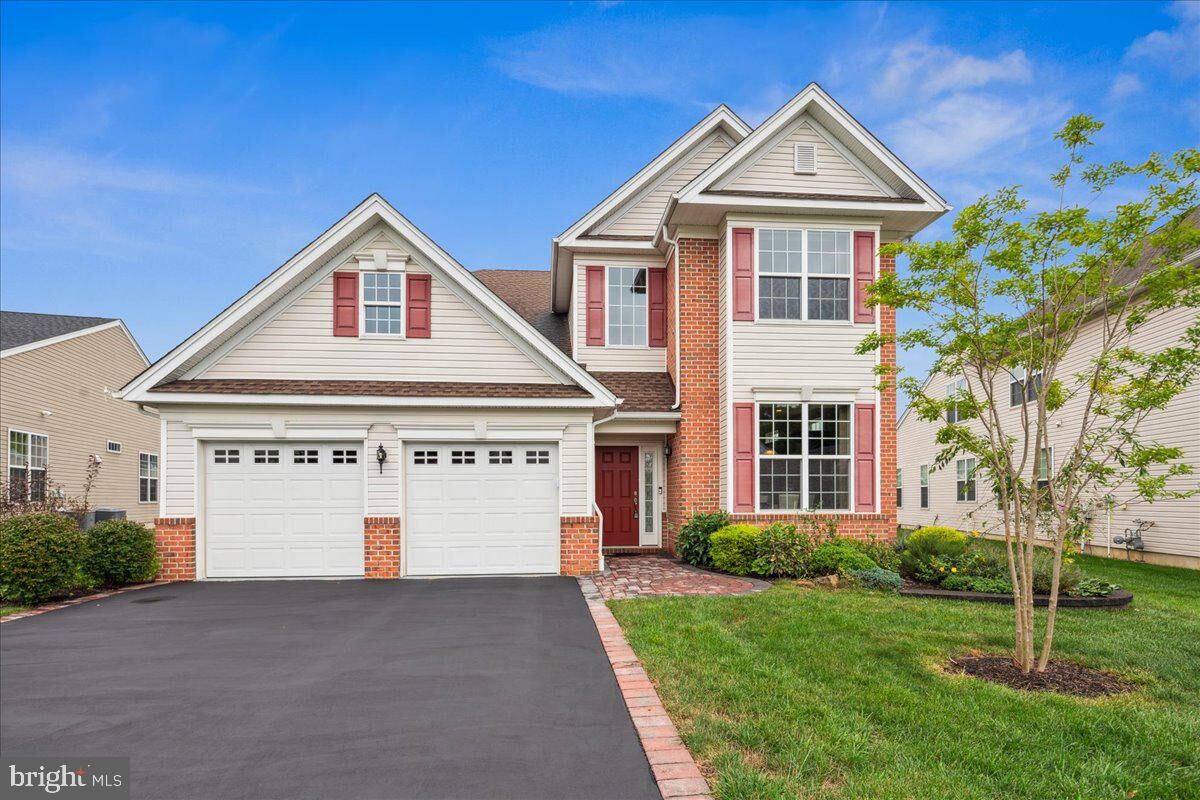 Property Photo: 15 Dunwell Drive NJ 08824
