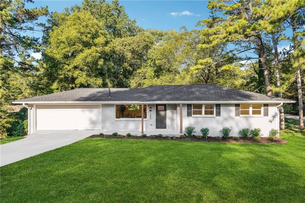 Property Photo:  1659 Atherton Circle  GA 30035 