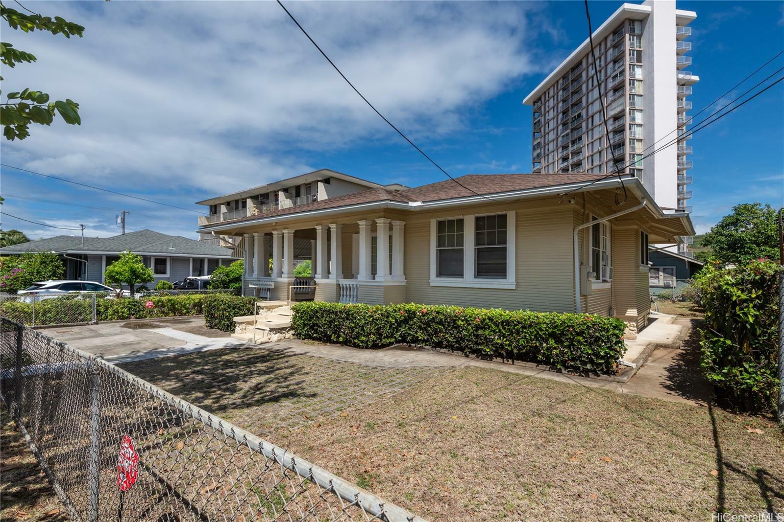 Property Photo:  1616 Makiki Street  HI 96822 