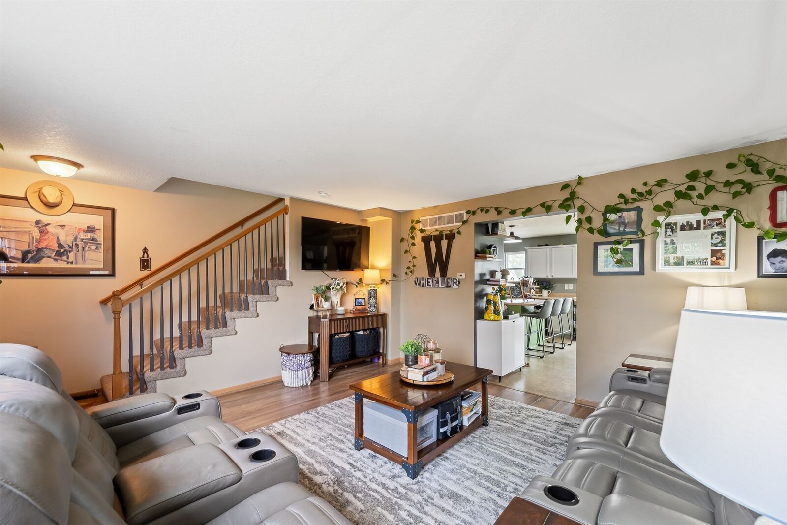 Property Photo: 843 SW Springfield Drive IA 50023