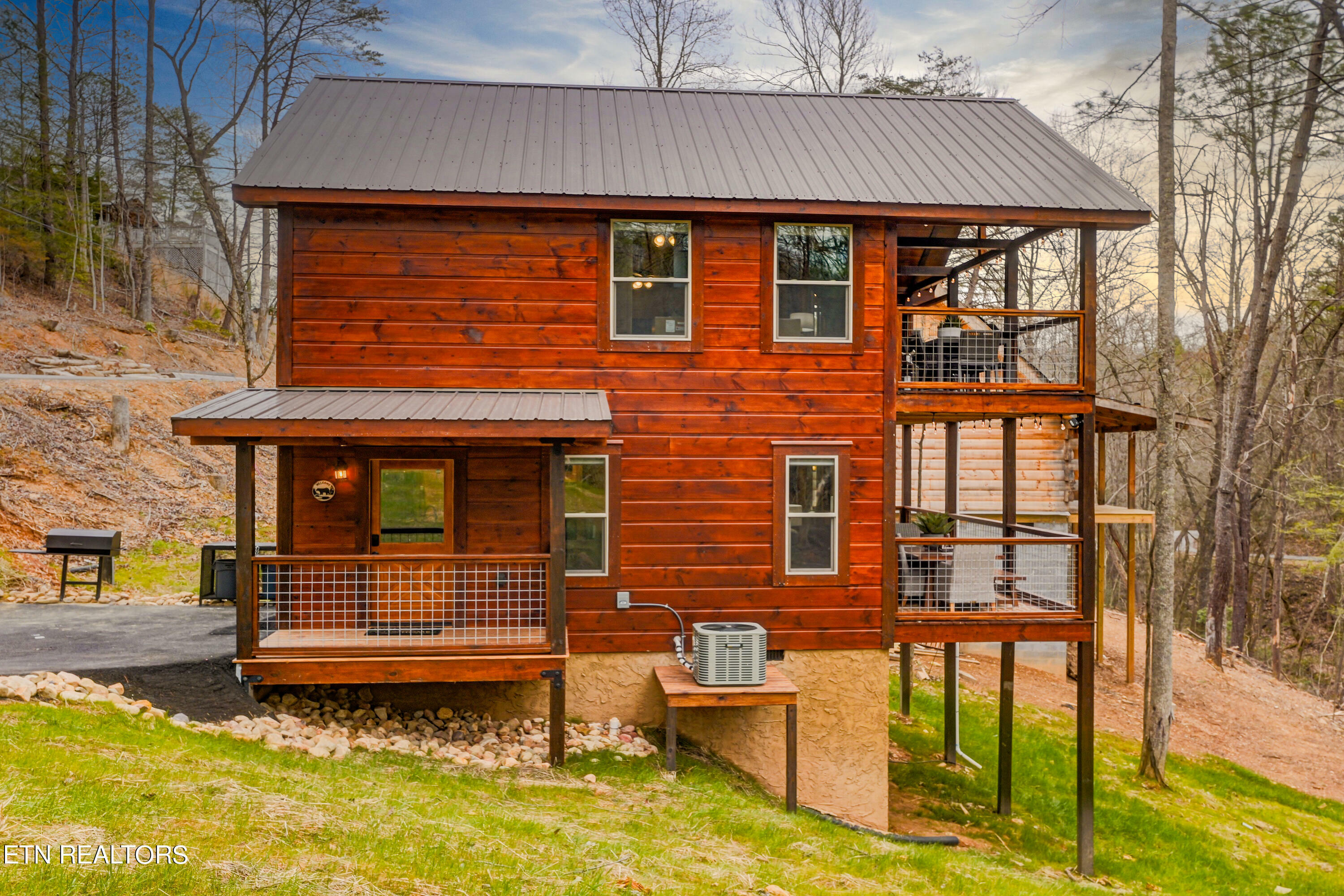 Property Photo:  1614 Lake Drive  TN 37738 