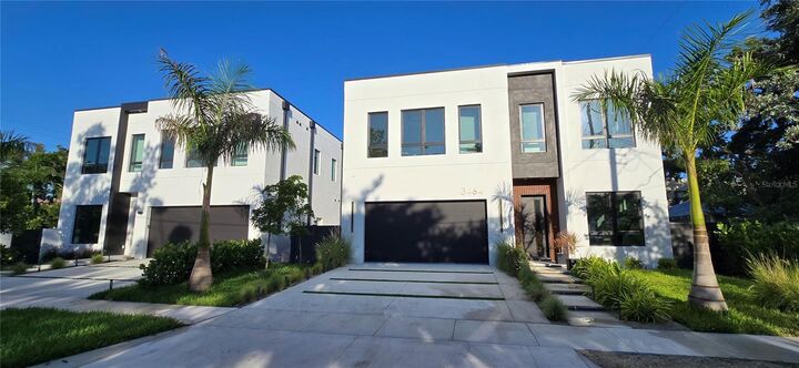 Property Photo:  3464 Camino Real  FL 34239 