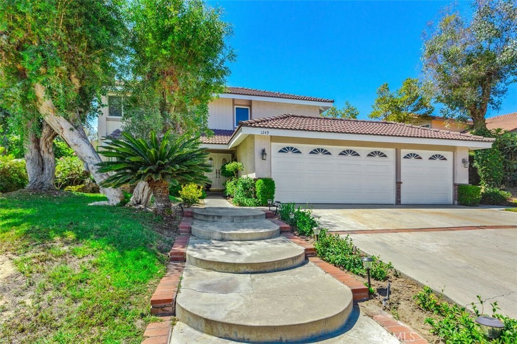 Property Photo:  1249 Post Road  CA 92833 