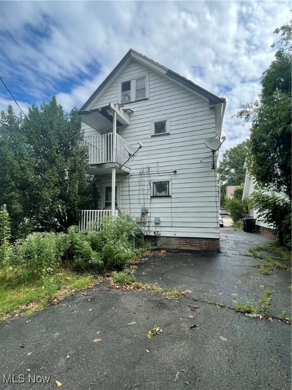 Property Photo:  1546 E 172nd Street  OH 44110 