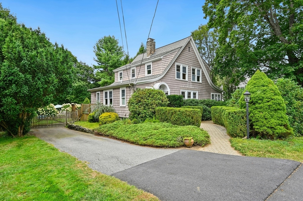 Property Photo:  17 Sartell Rd  MA 01519 