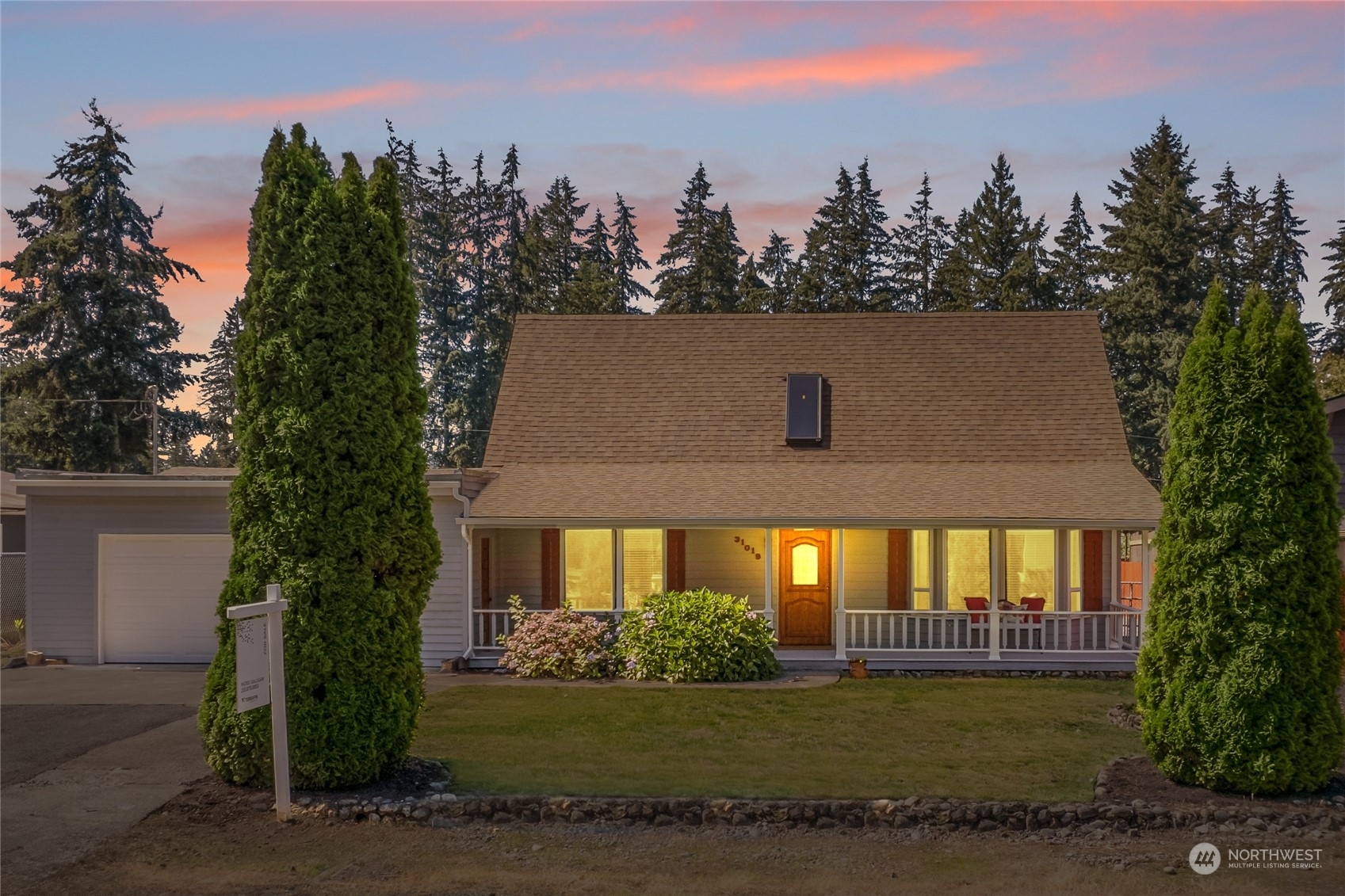 Property Photo: 31019 150th Avenue E WA 98042