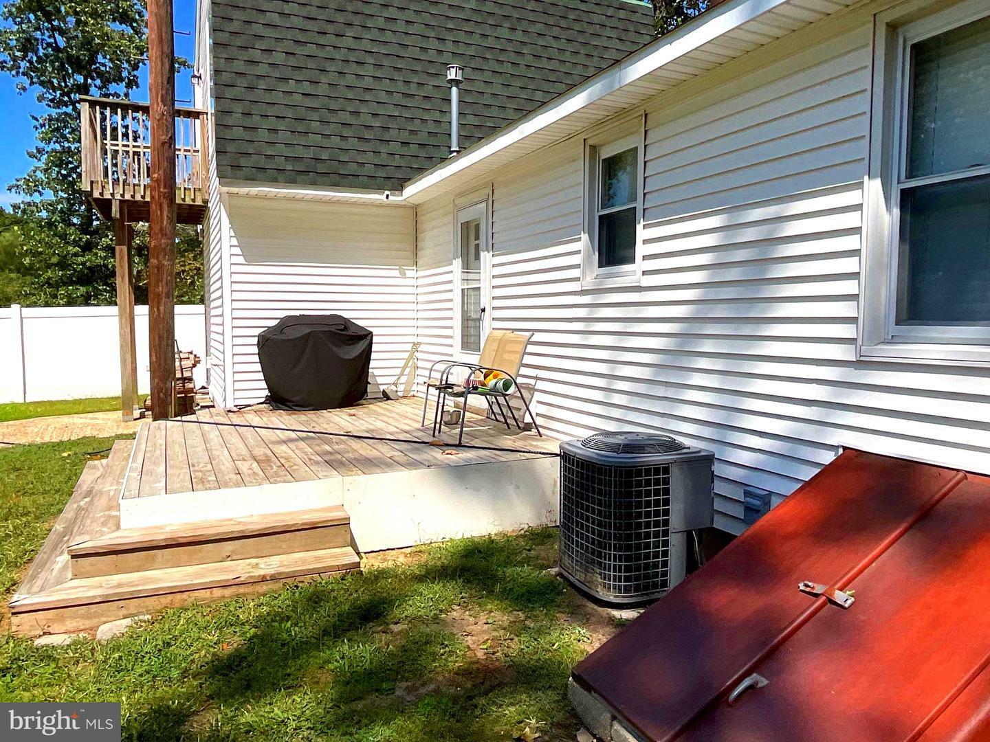 Property Photo:  506 New Jersey Road  NJ 08015 