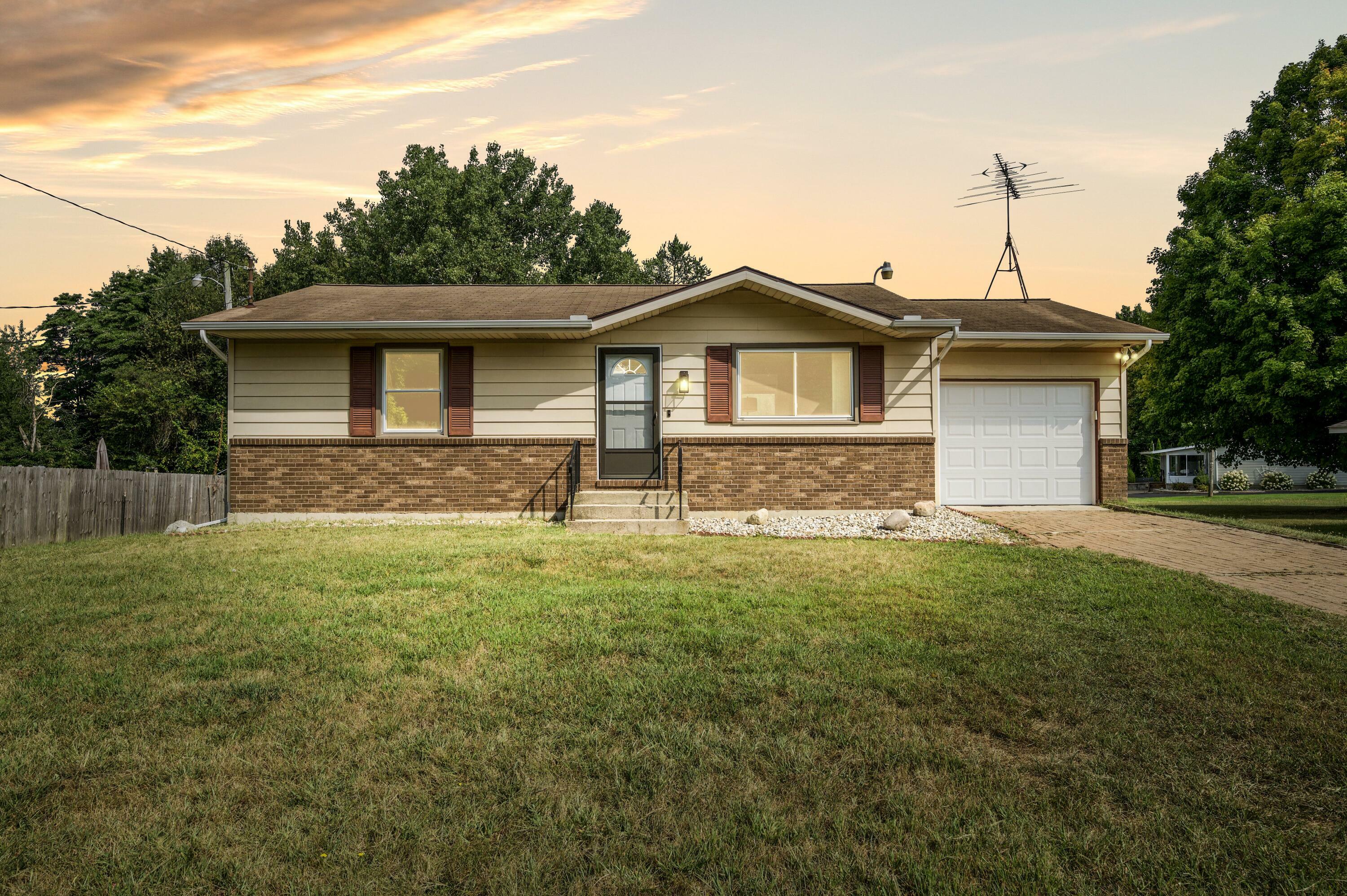 Property Photo: 31754 Swisher Street MI 49047