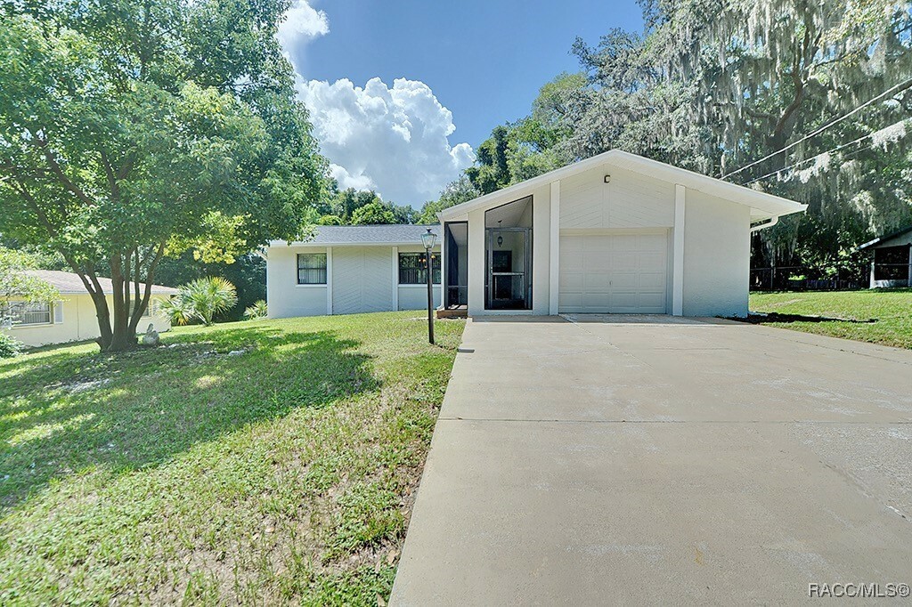 Property Photo:  1129 Bluebonnet Terrace  FL 34452 