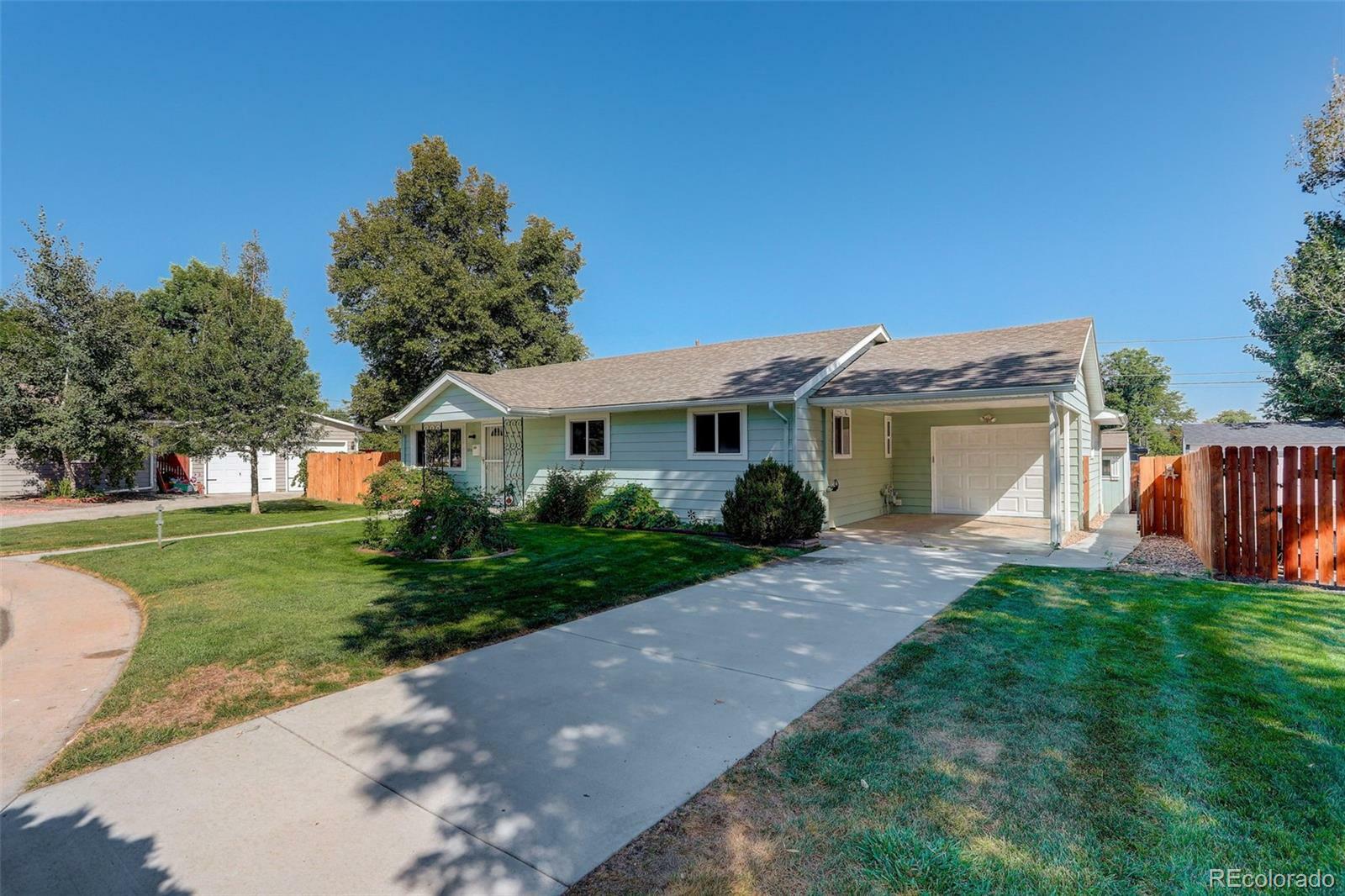 Property Photo:  8045 W 45th Avenue  CO 80033 