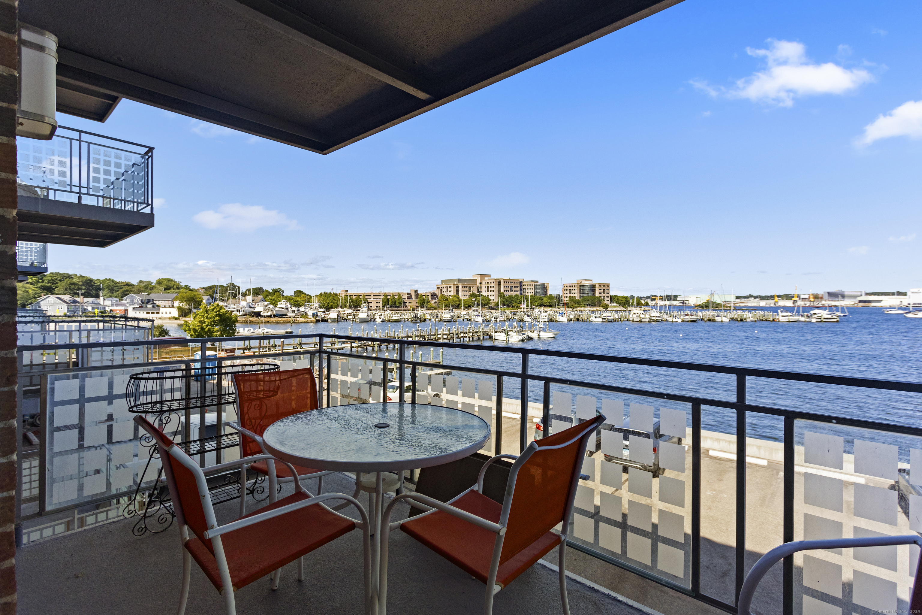 Property Photo: 184 Pequot Avenue 204 CT 06320