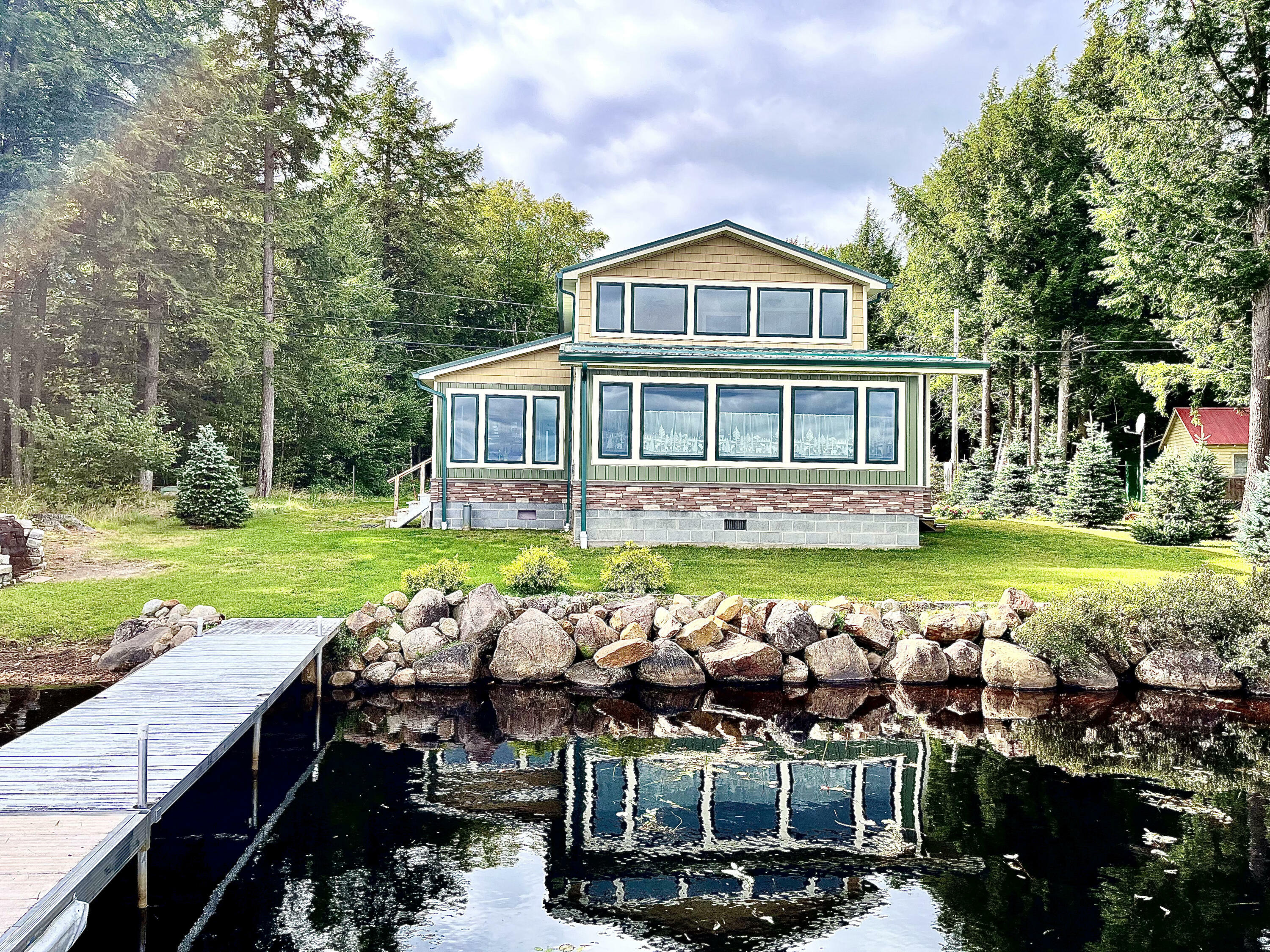 Property Photo:  46 Pinepoint Drive  NY 13672 