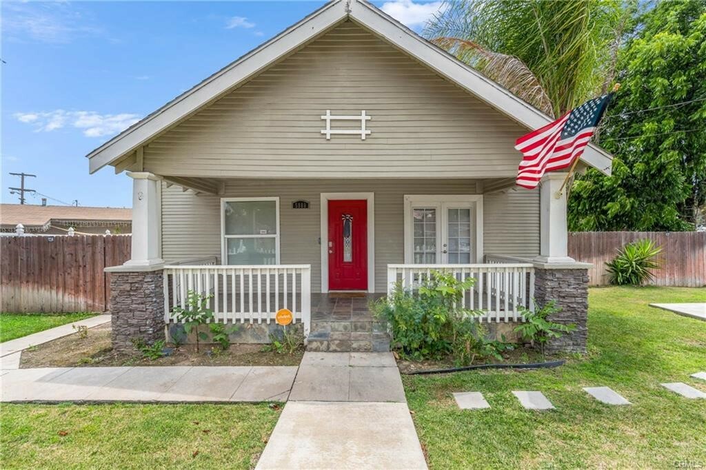 Property Photo:  5800 Arlington Avenue  CA 92504 