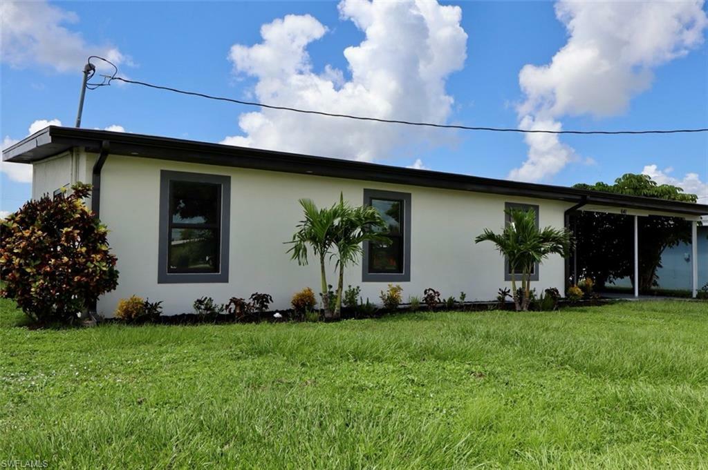 Property Photo:  641 Sharon Cir  FL 33952 