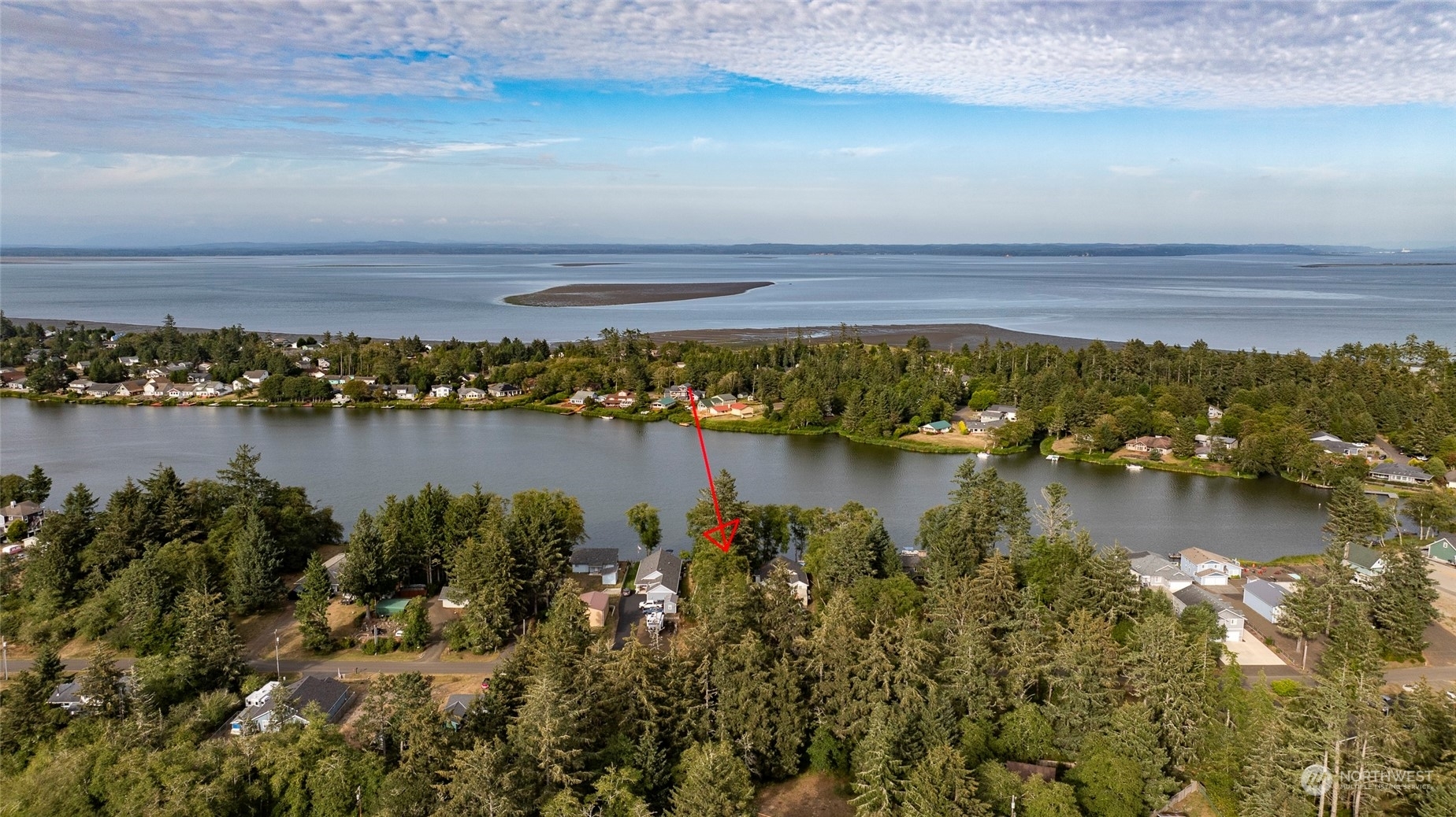 Property Photo:  760 Falls Of Clyde Loop SE  WA 98569 