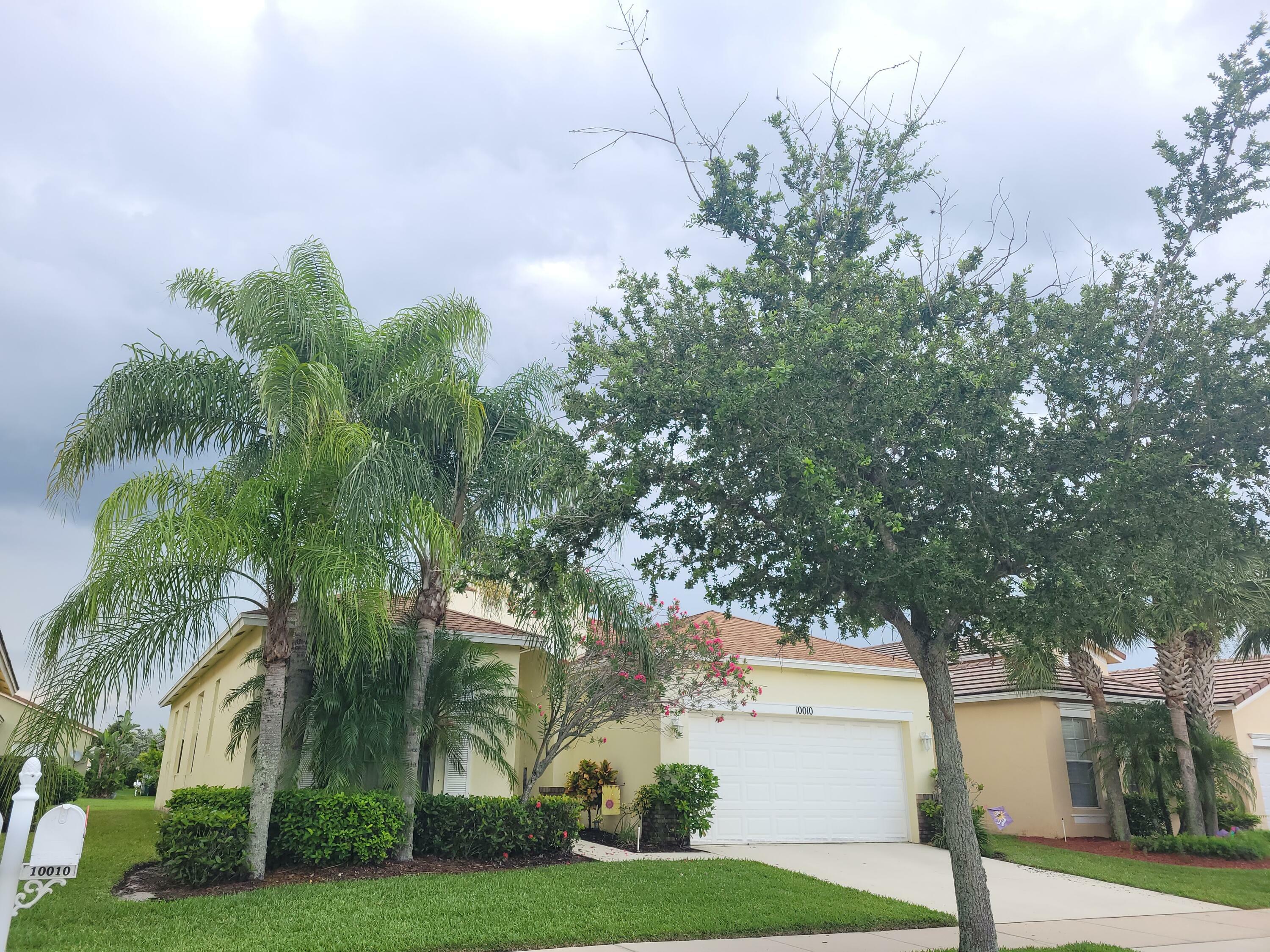 Property Photo:  10010 SW Stonegate Drive  FL 34987 