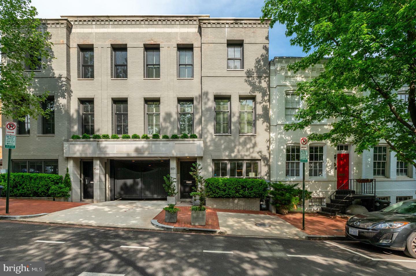 Property Photo:  1631 33rd Street NW  DC 20007 