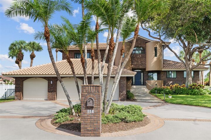 Photo de la propriété: 833 Ponce De Leon Drive FL 33715