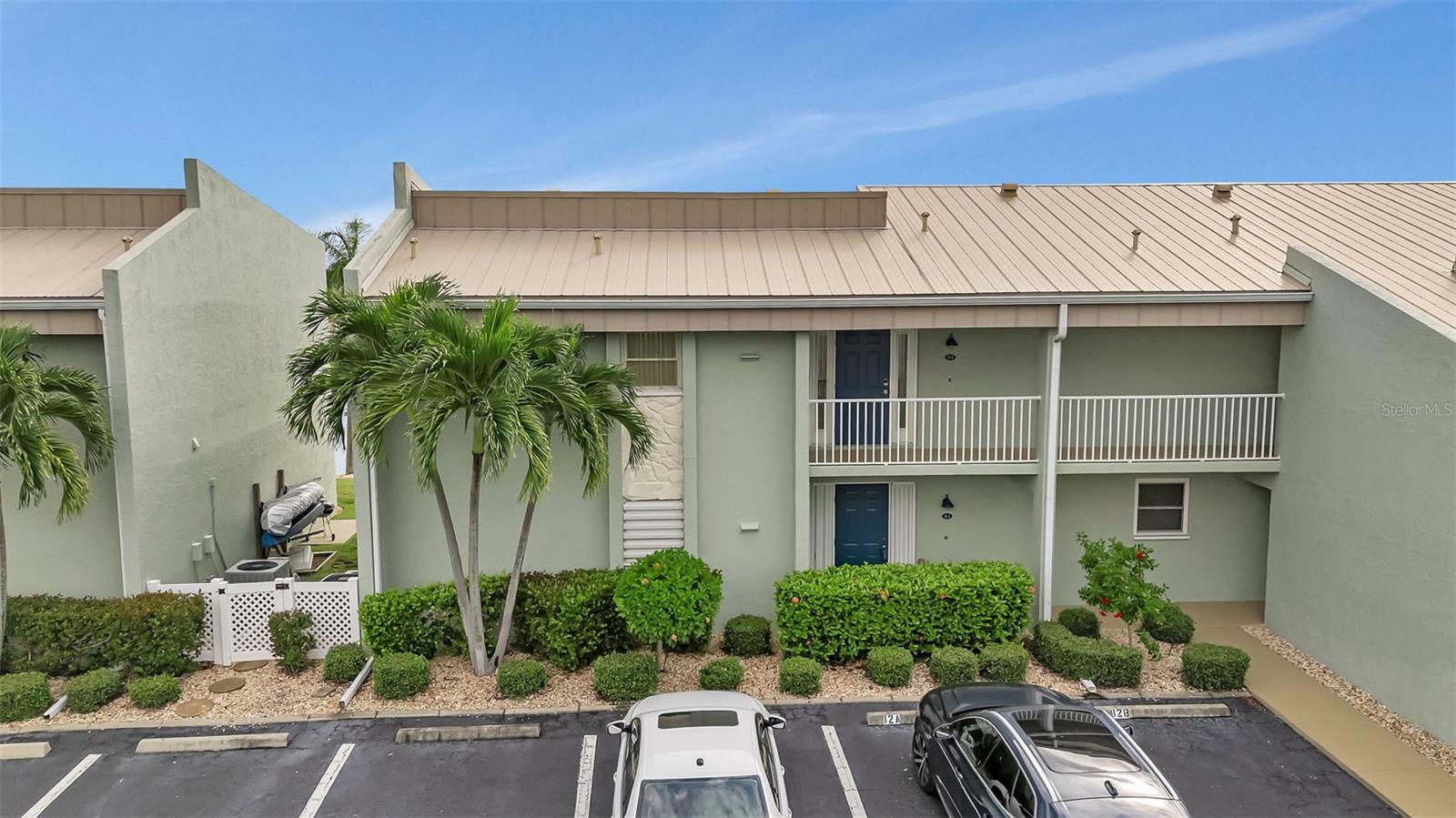 Property Photo:  1400 Mineo Drive 12-A  FL 33950 