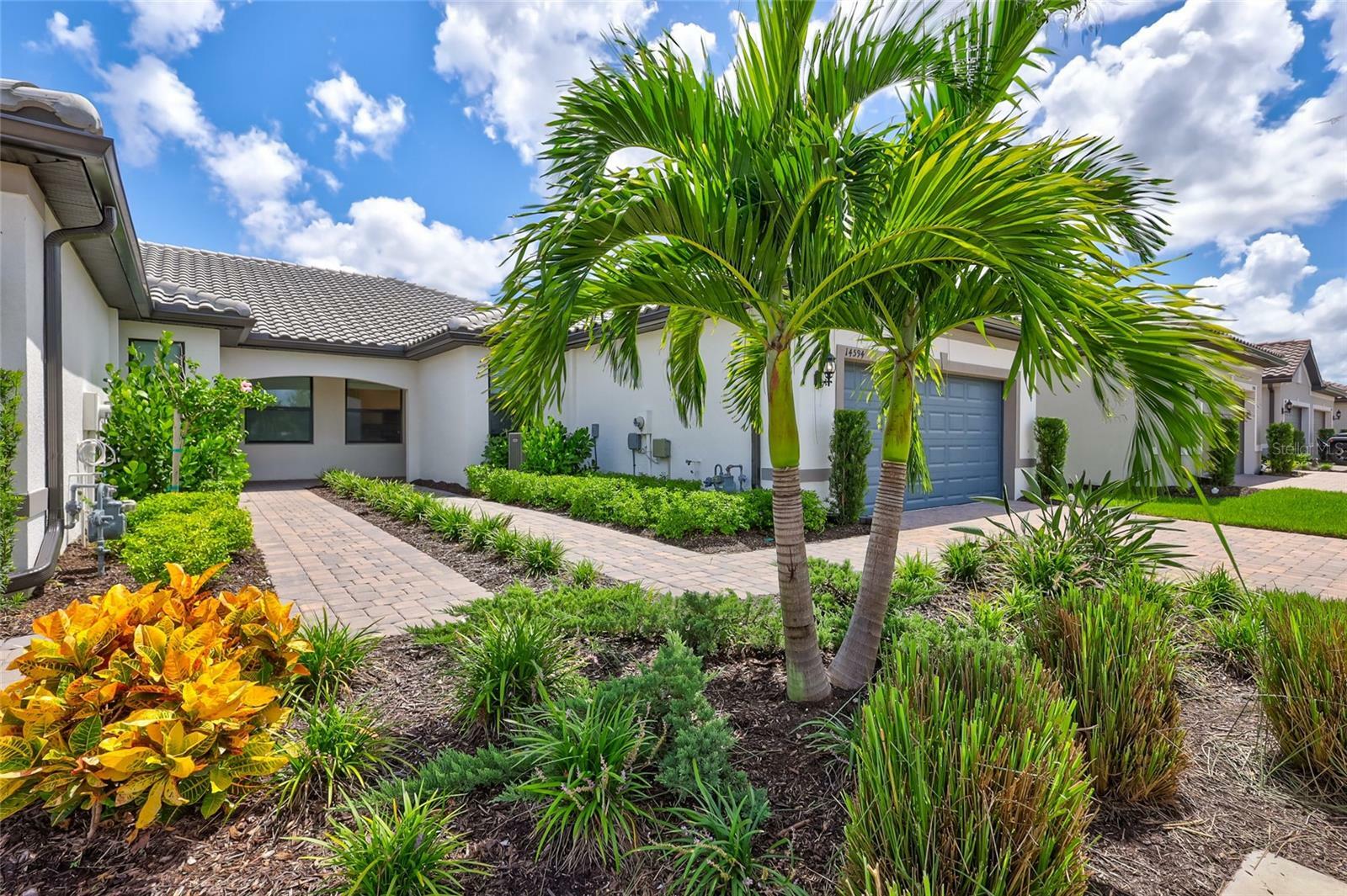 Property Photo:  14594 Mossy Pine Court  FL 34275 