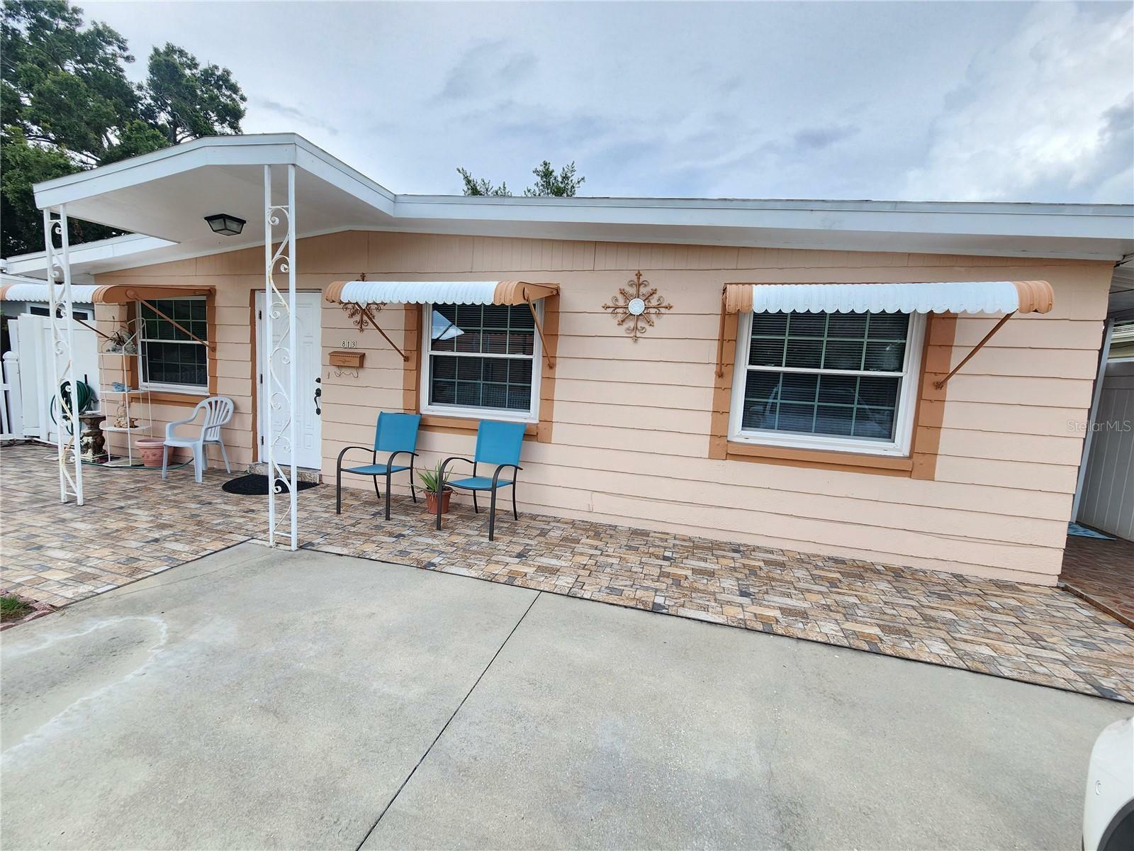 Property Photo:  813 64th Avenue N  FL 33702 