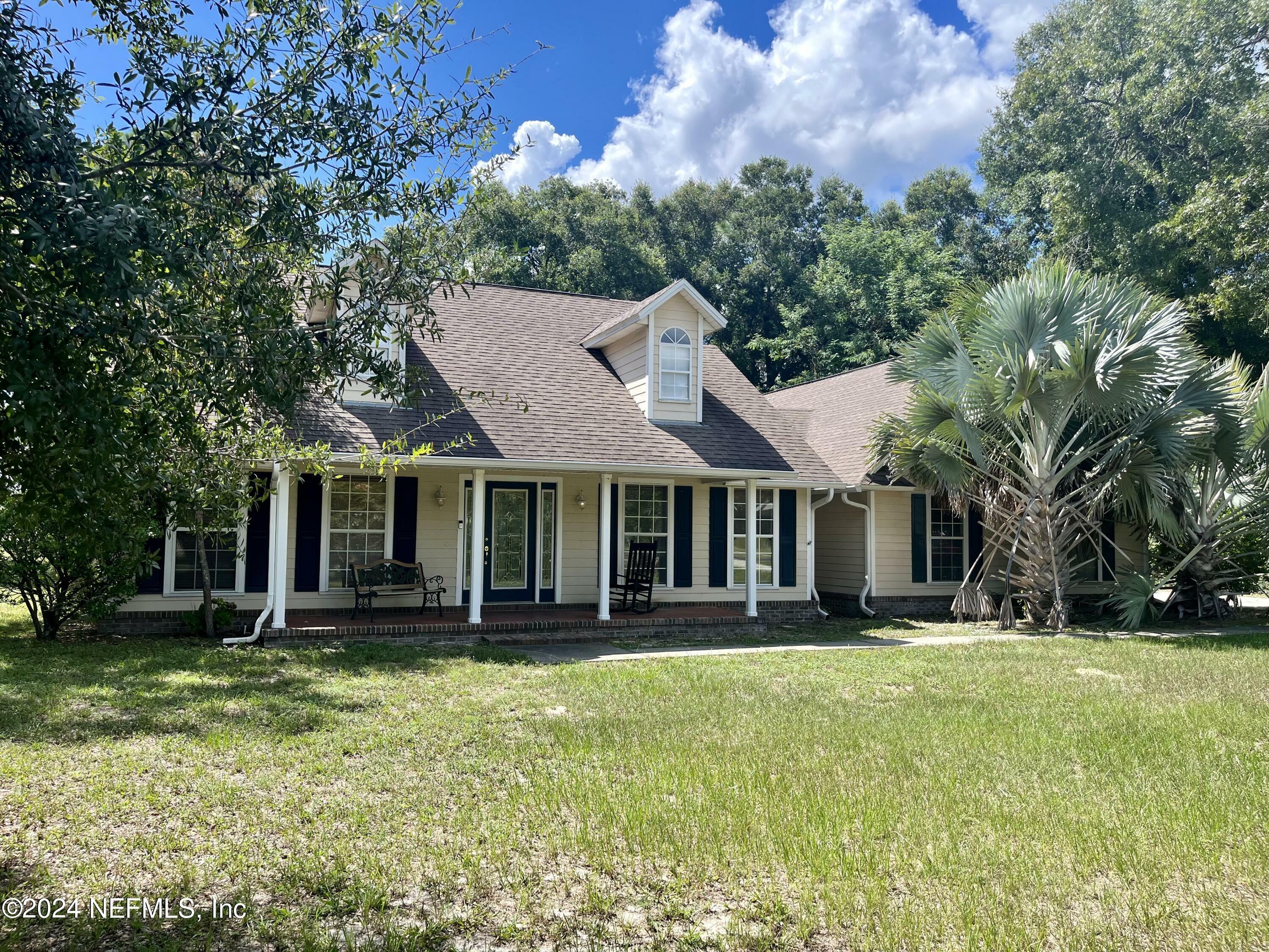 Property Photo:  4356 SE 1st Avenue  FL 32656 