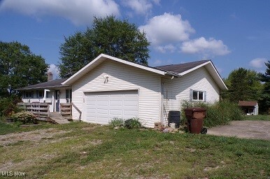 Property Photo:  6915 McGlade School Road  OH 43821 