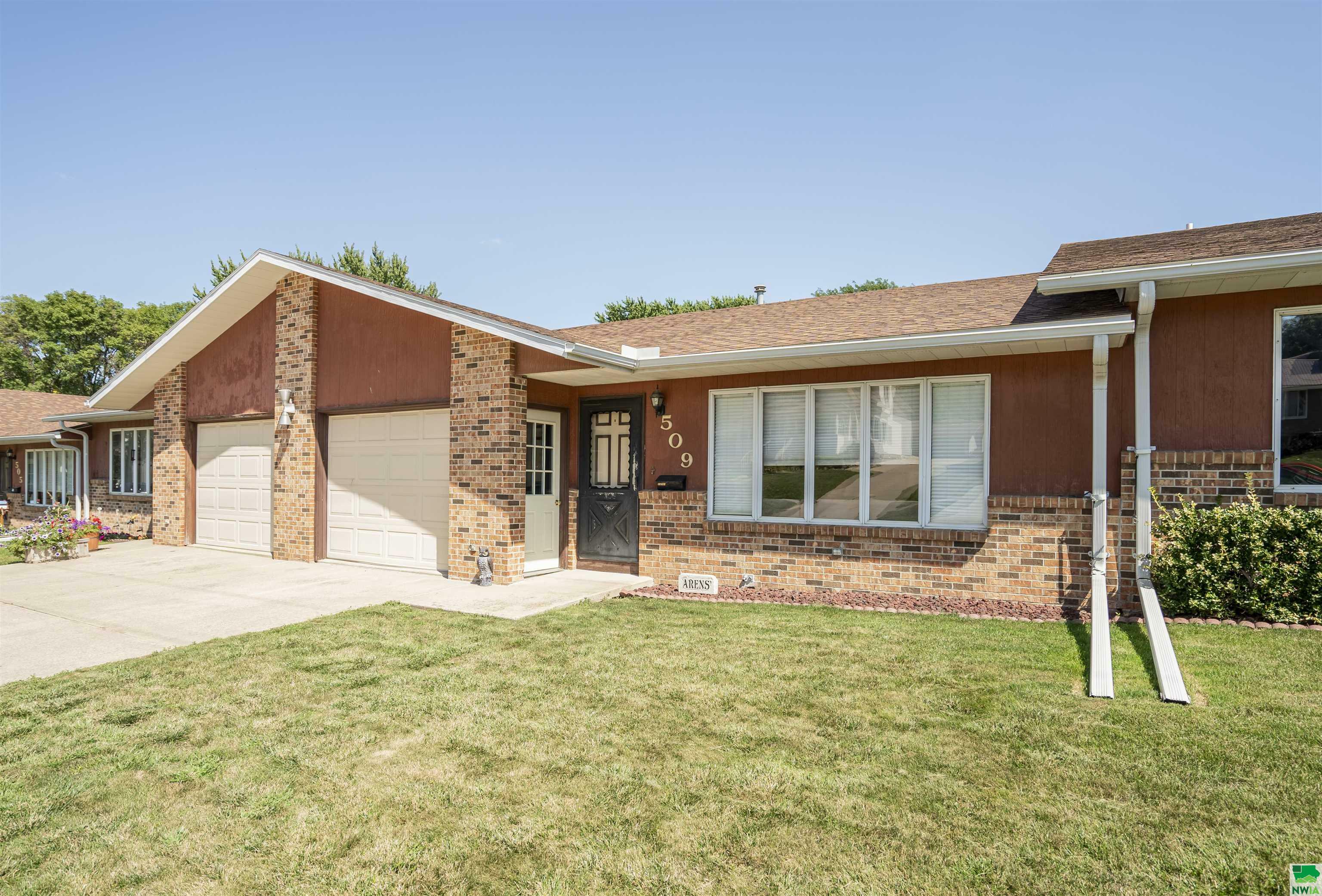 Property Photo:  509 S Marion Street  IA 51050 