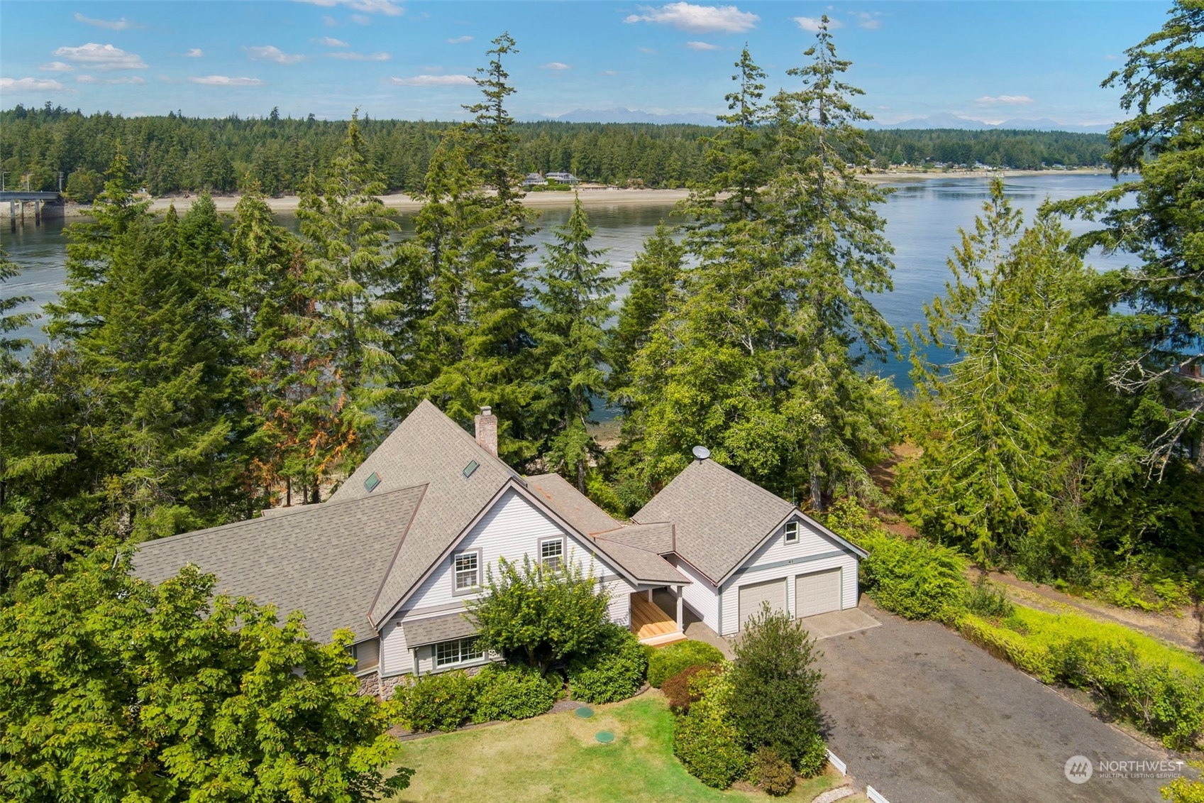 Property Photo:  41 E Howard Cove Lane  WA 98584 