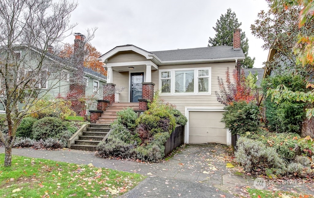 Property Photo:  3504 Densmore Avenue N  WA 98103 