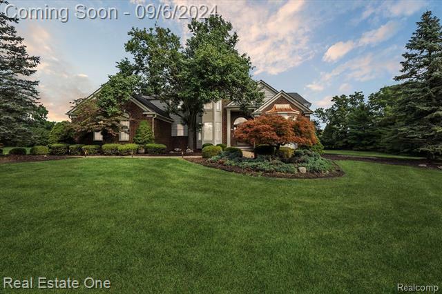 Property Photo:  50066 Oak View  MI 48170 