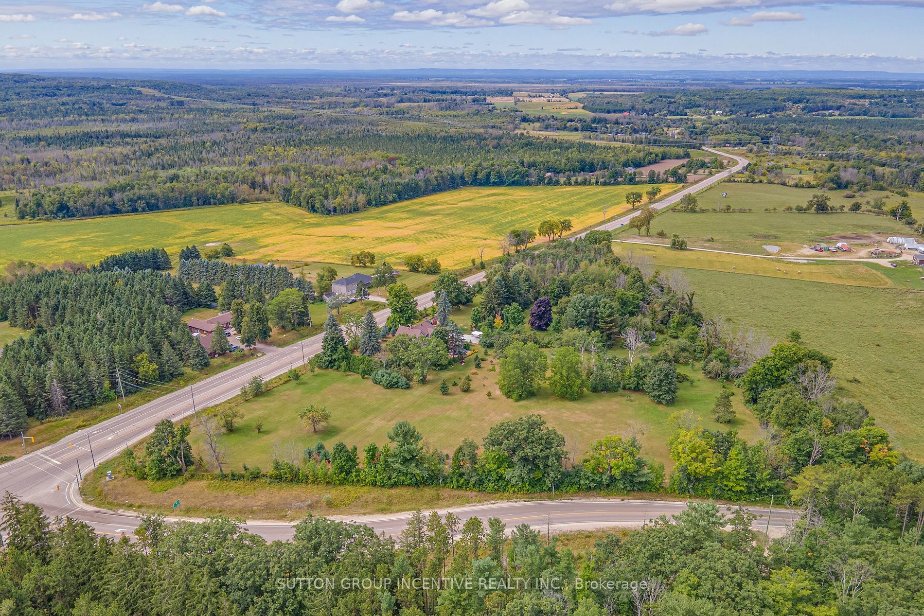 Photo de la propriété:  1680 Hwy 26  ON L0L 1Y2 