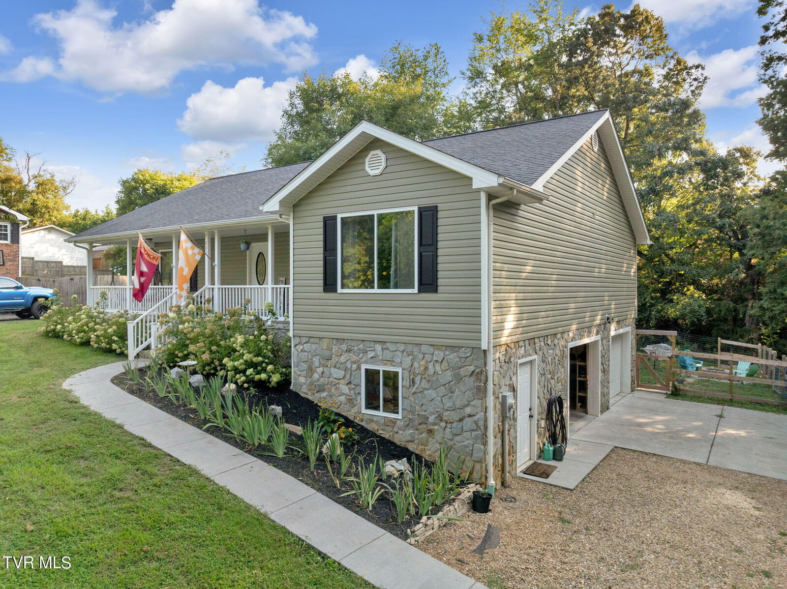 Property Photo: 820 Redbud Drive TN 37743