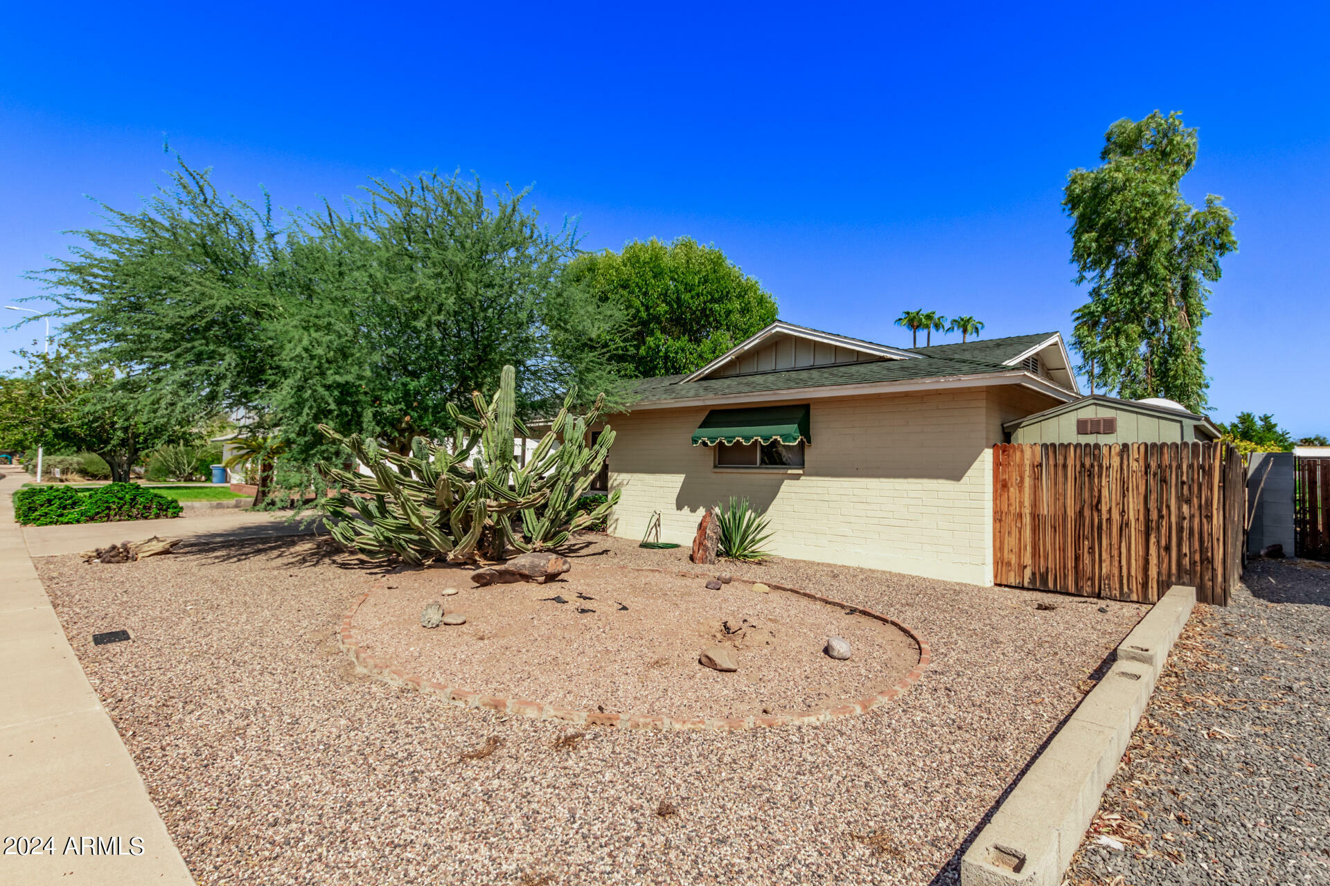 Property Photo:  2132 E Broadmor Drive  AZ 85282 