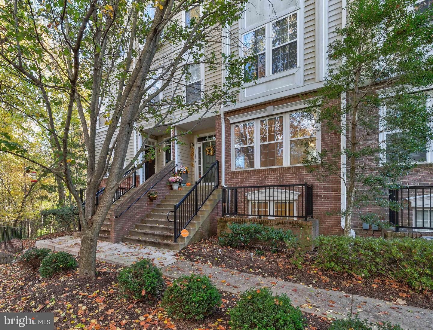 Property Photo:  11622 Cavalier Landing Court A 1402-A  VA 22030 