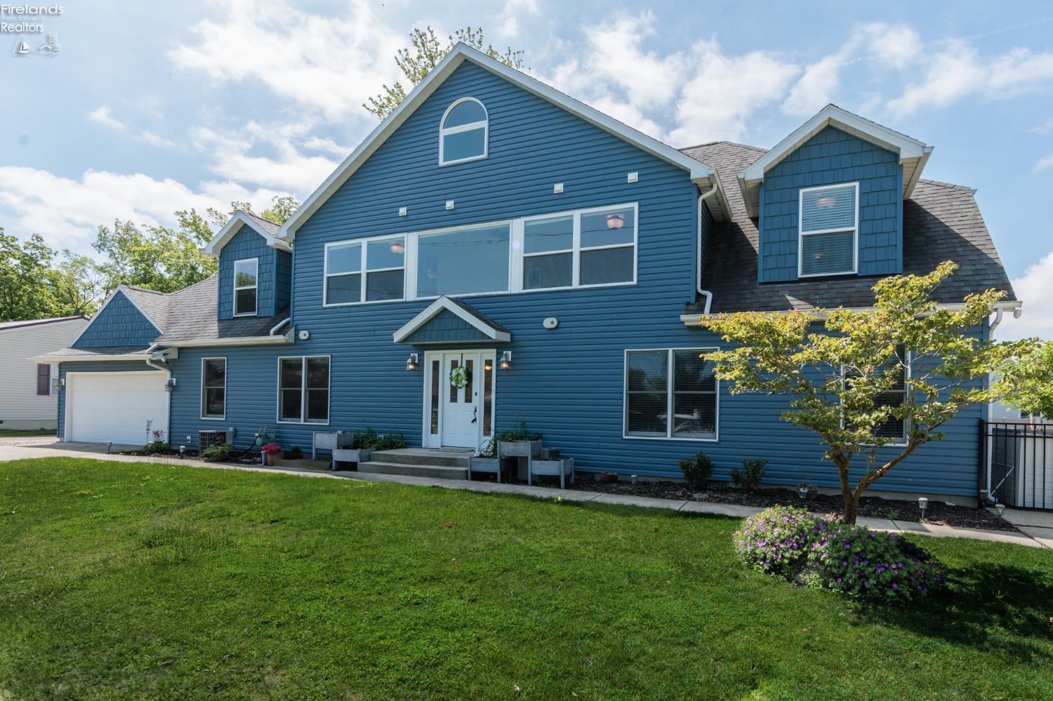 Property Photo: 1909 N Nan Avenue OH 43440