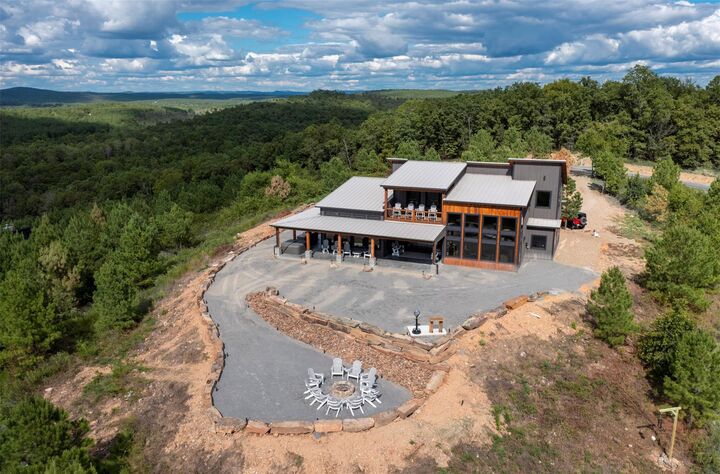 Property Photo: 561 Woodland Bluff Trail OK 74728