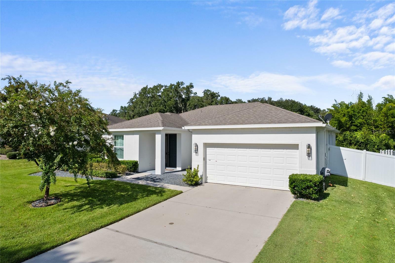 Property Photo:  611 Lake Cove Pointe Circle  FL 34787 