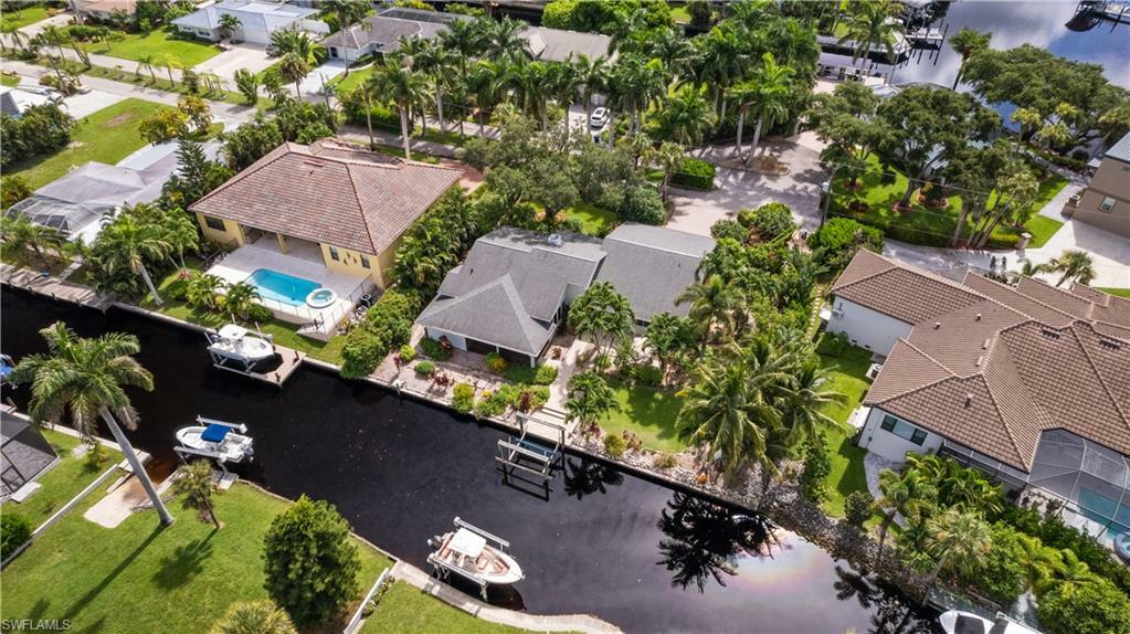 Property Photo:  27150 Del Ln  FL 34135 