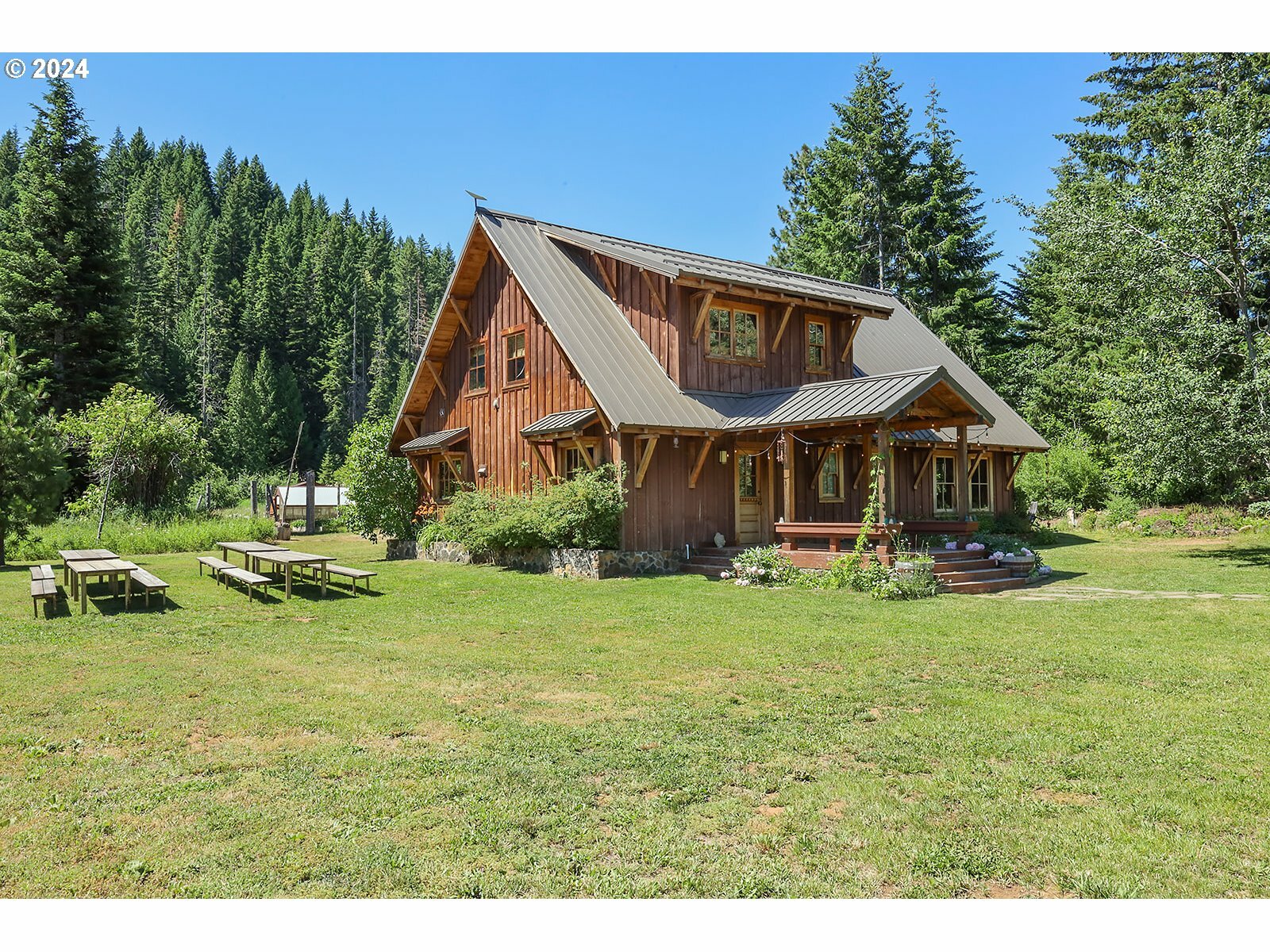 Property Photo:  230 Jennings Rd  WA 98650 