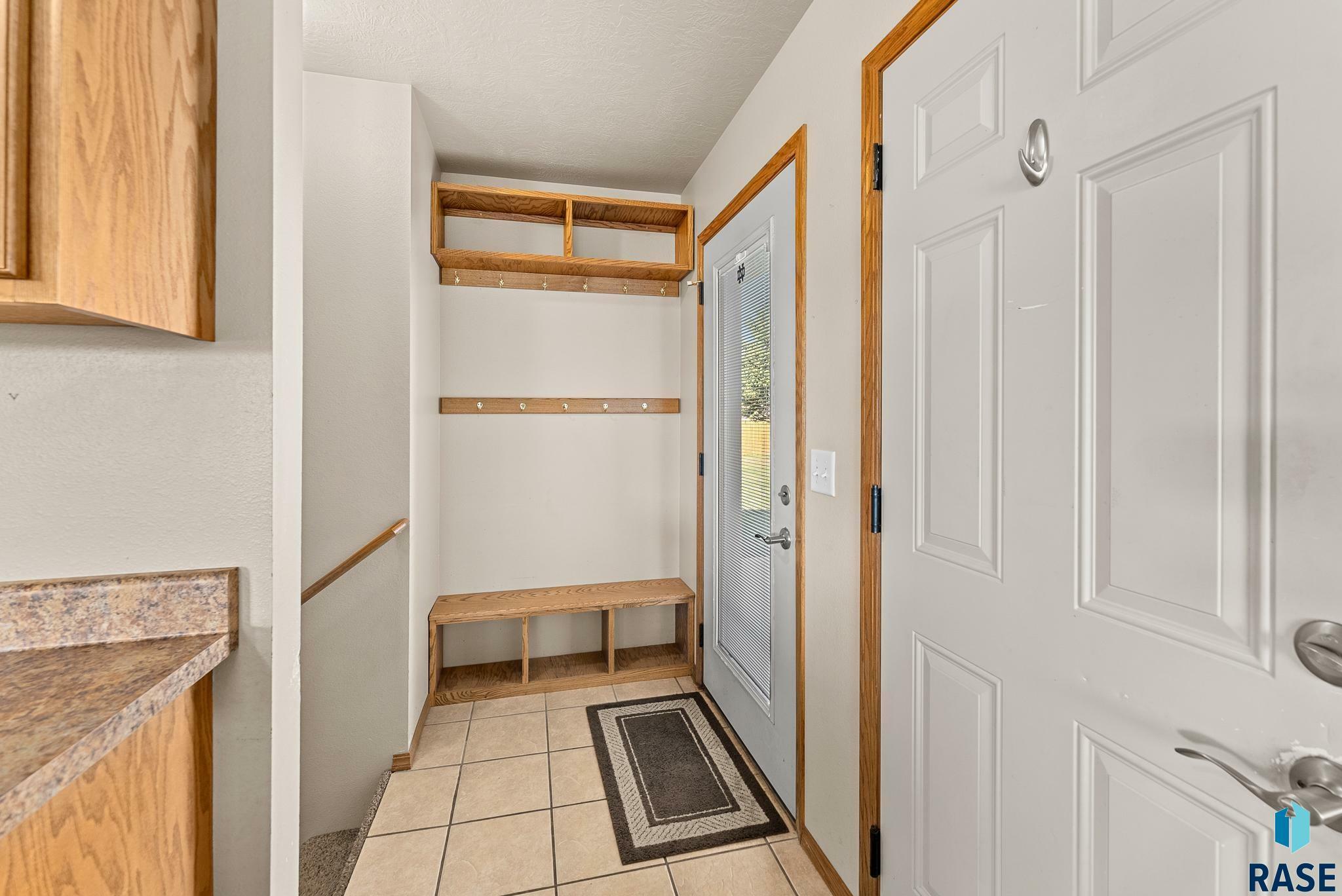 Property Photo:  408 W 14th St  SD 57022 