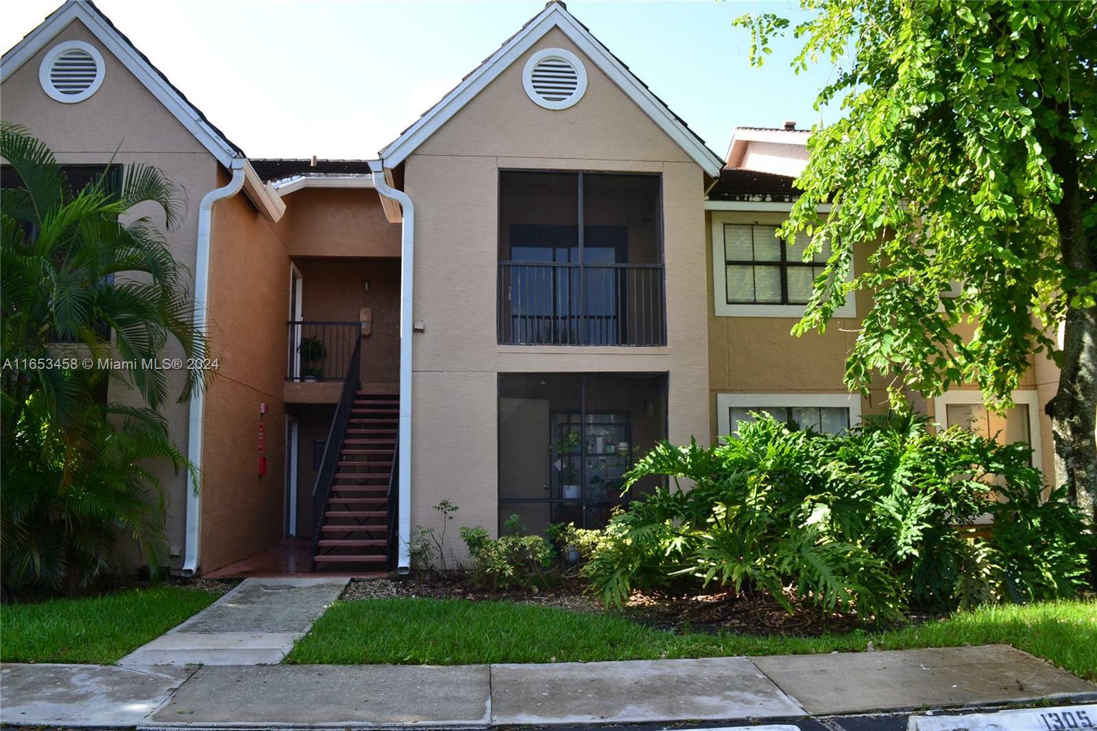 Property Photo:  15560 SW 106th Ln 1306  FL 33196 