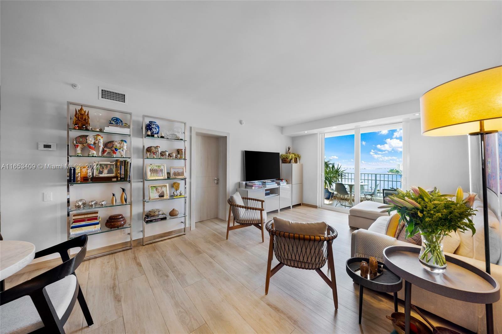 Property Photo:  701 Brickell Key Blvd 1102  FL 33131 