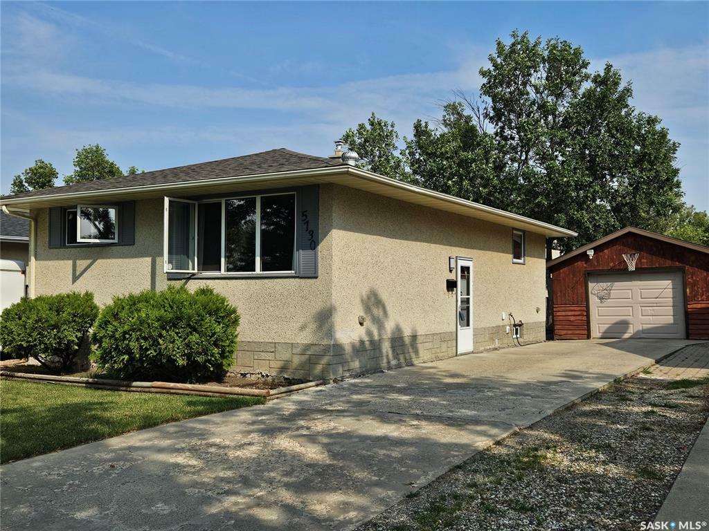 Property Photo:  5730 2nd Avenue N  SK S4R 5M5 