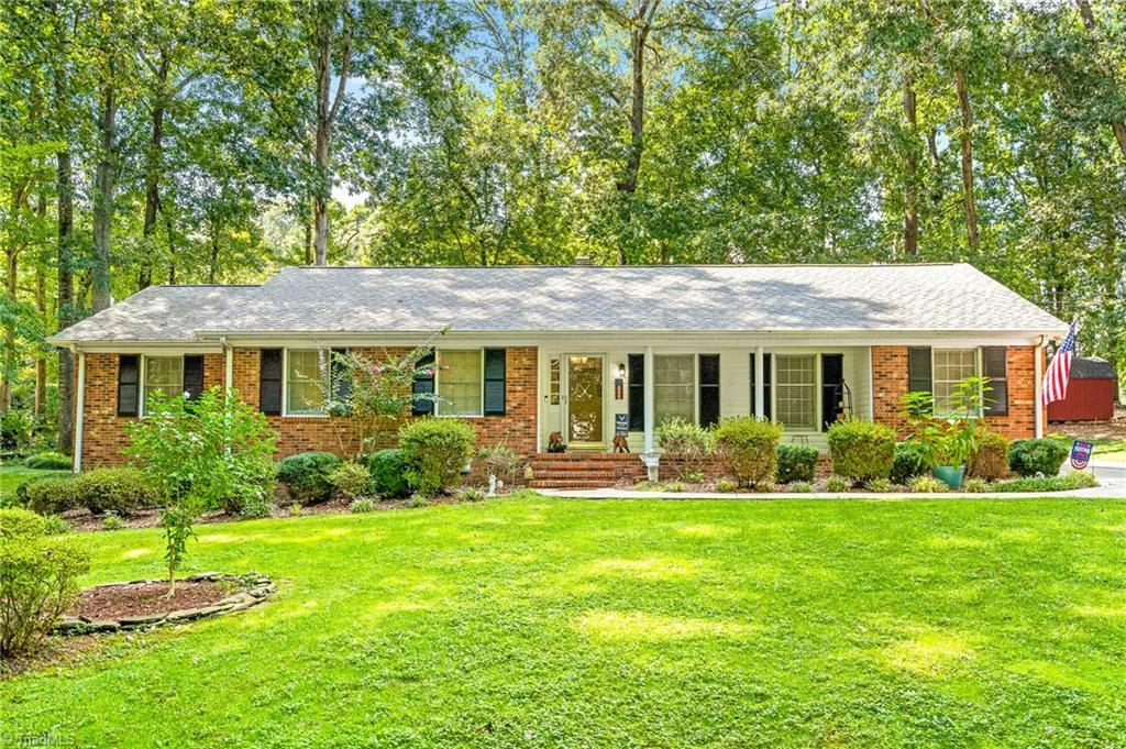 Property Photo:  4904 Forest Oaks Drive  NC 27406 