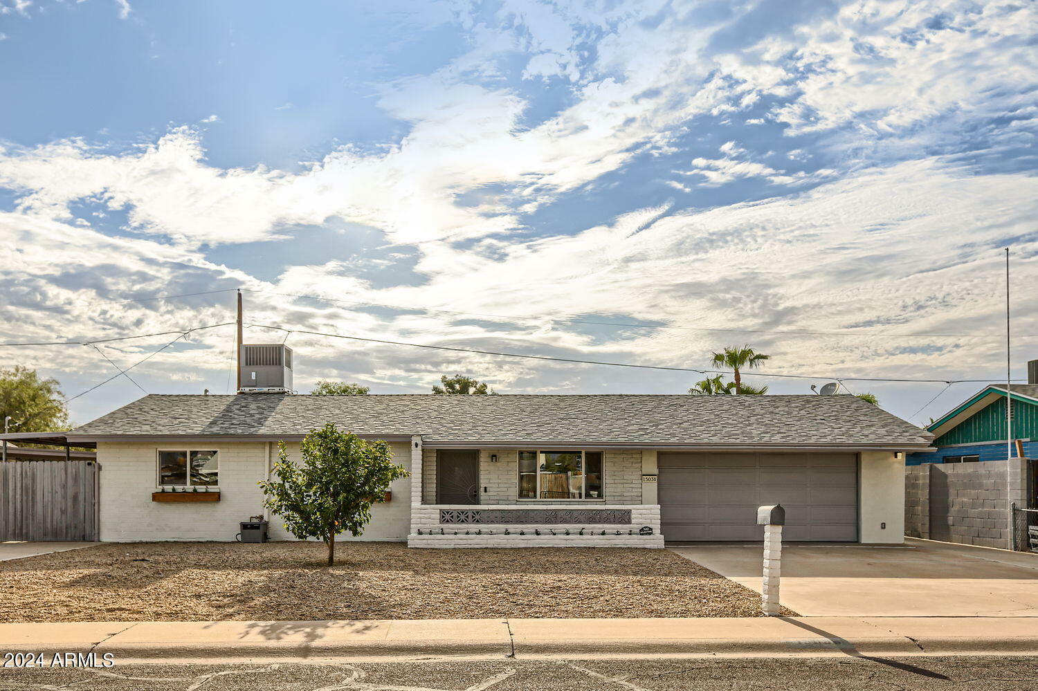 Property Photo:  15038 N 25th Place  AZ 85032 