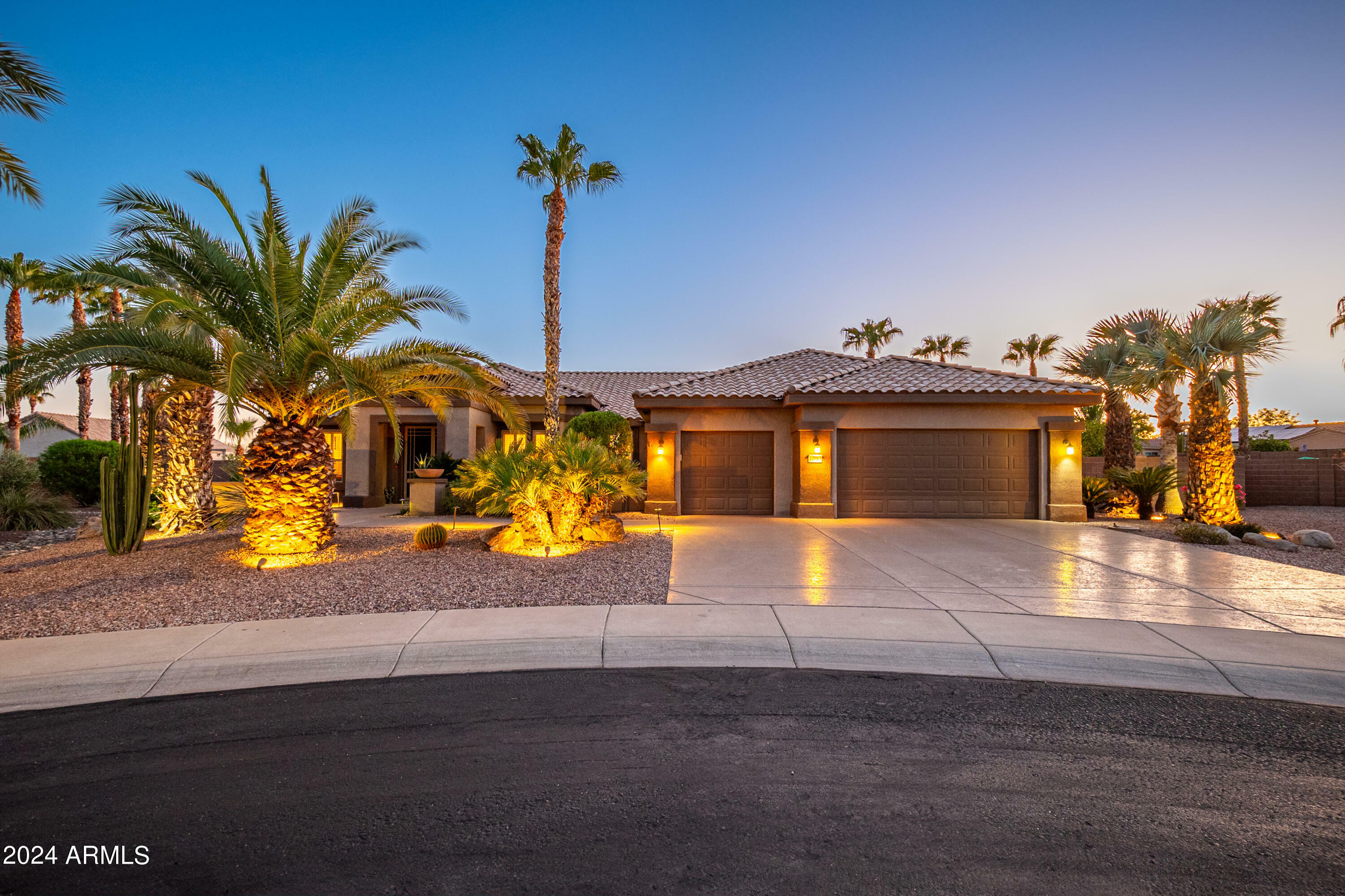 Property Photo:  14983 W Muirfield Lane  AZ 85374 